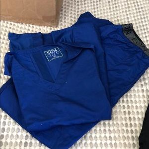 Eon by Maevn royal blue scrubs size M